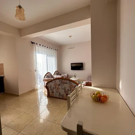 Appartamento Grandpa's At Gjirokastra! Gjirokastër